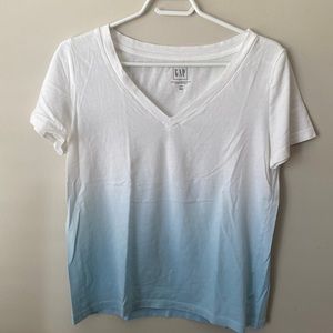 Gap V neck T shirt